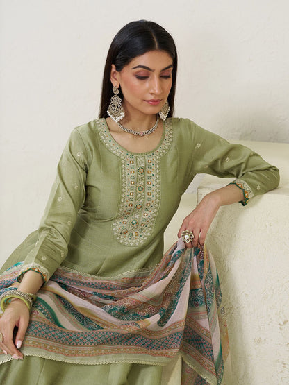 Dhiyona CH Women Floral Yoke Design Kurta with Trousers & Dupatta