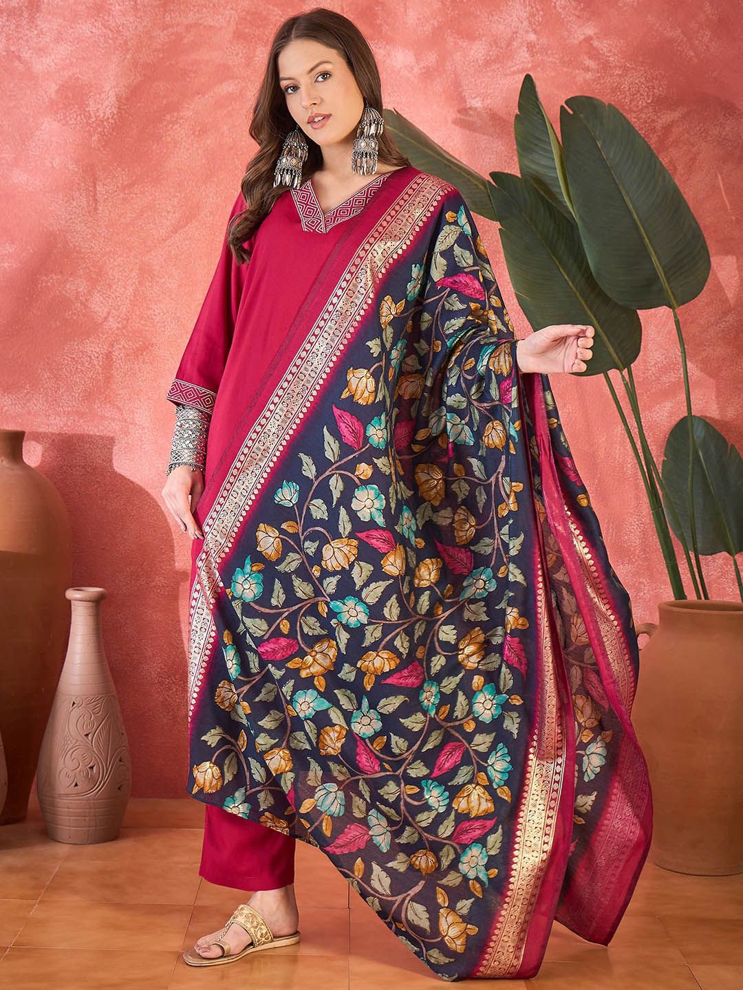Dhiyona SN Women's Solid Kurta with Trousers & Dupatta