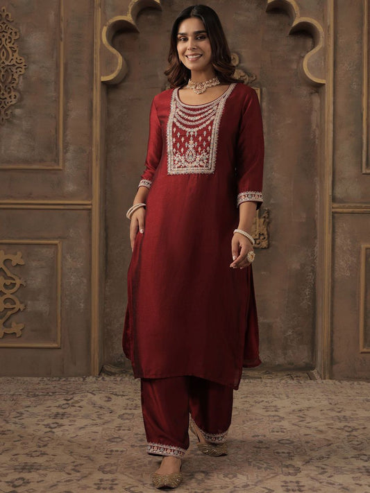 Floral Yoke Design Thread Work Straight Kurta With Trousers