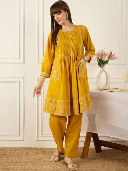 Embroidered Round Neck Thread Work Pure Cotton Kurta With Trousers