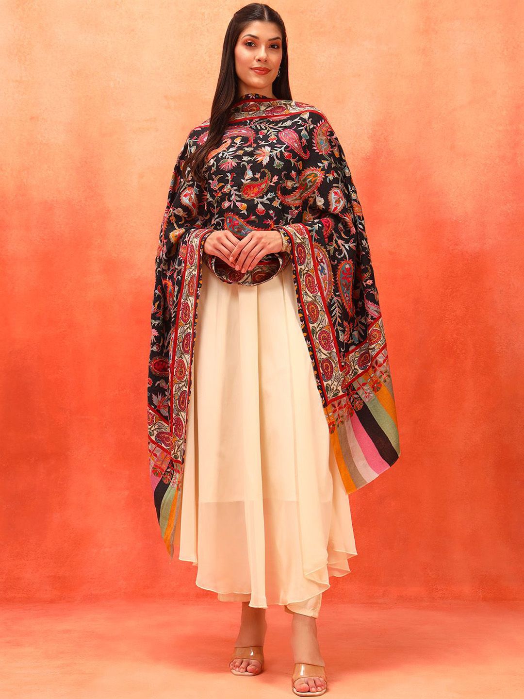 Dhiyona PA Naqqashi Pure Wool Kalamkari Paisley Embroidered Shawl