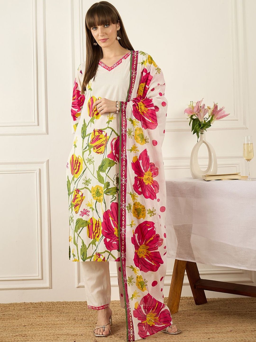 Women Floral Printed Regular Pure Cotton Kurta with Trousers & With Dupatta