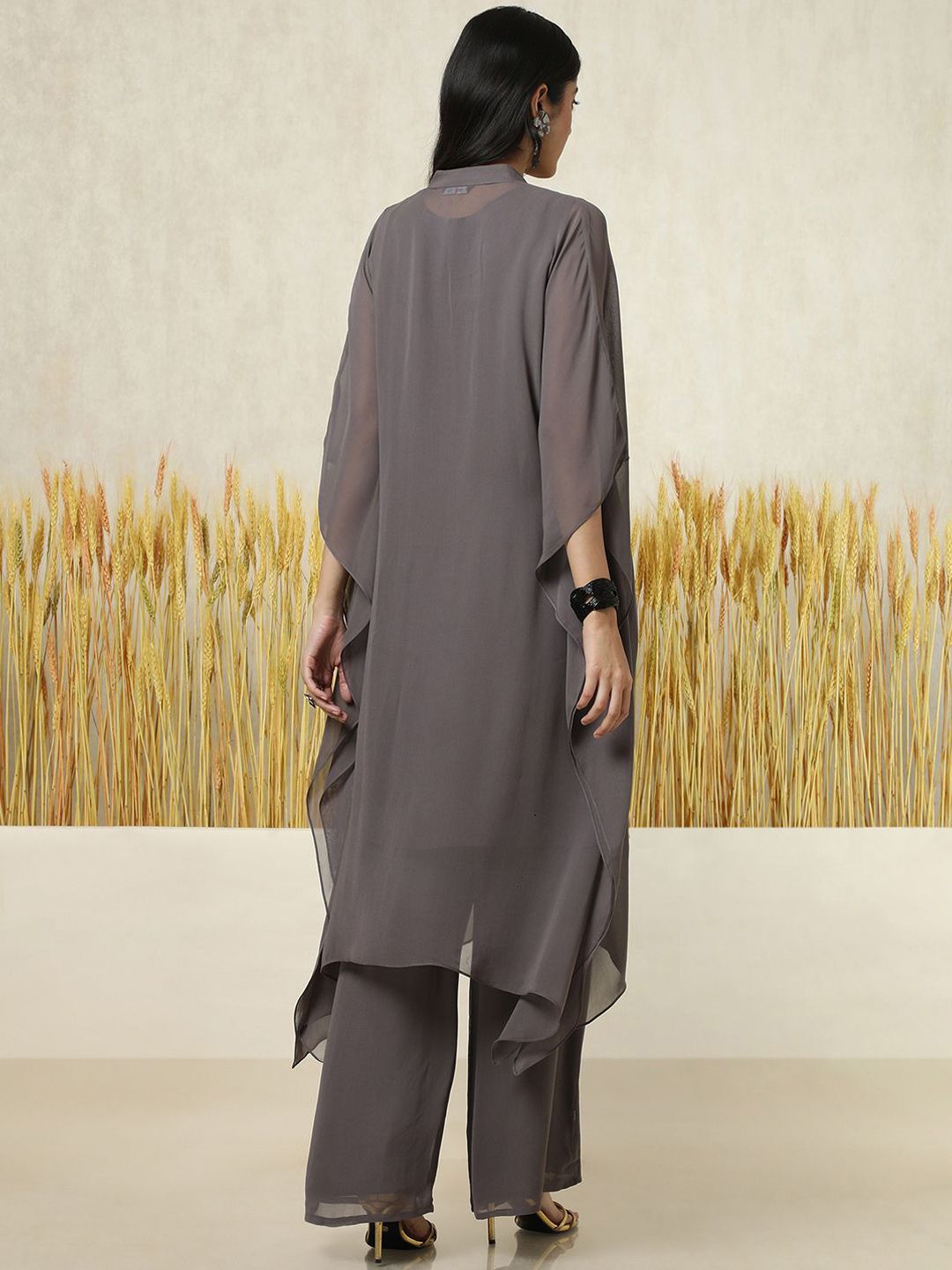 Dhiyona SO Women's Floral Yoke Design Mandarin Collar Beads Work Georgette Kurta & Palazzos & Inner