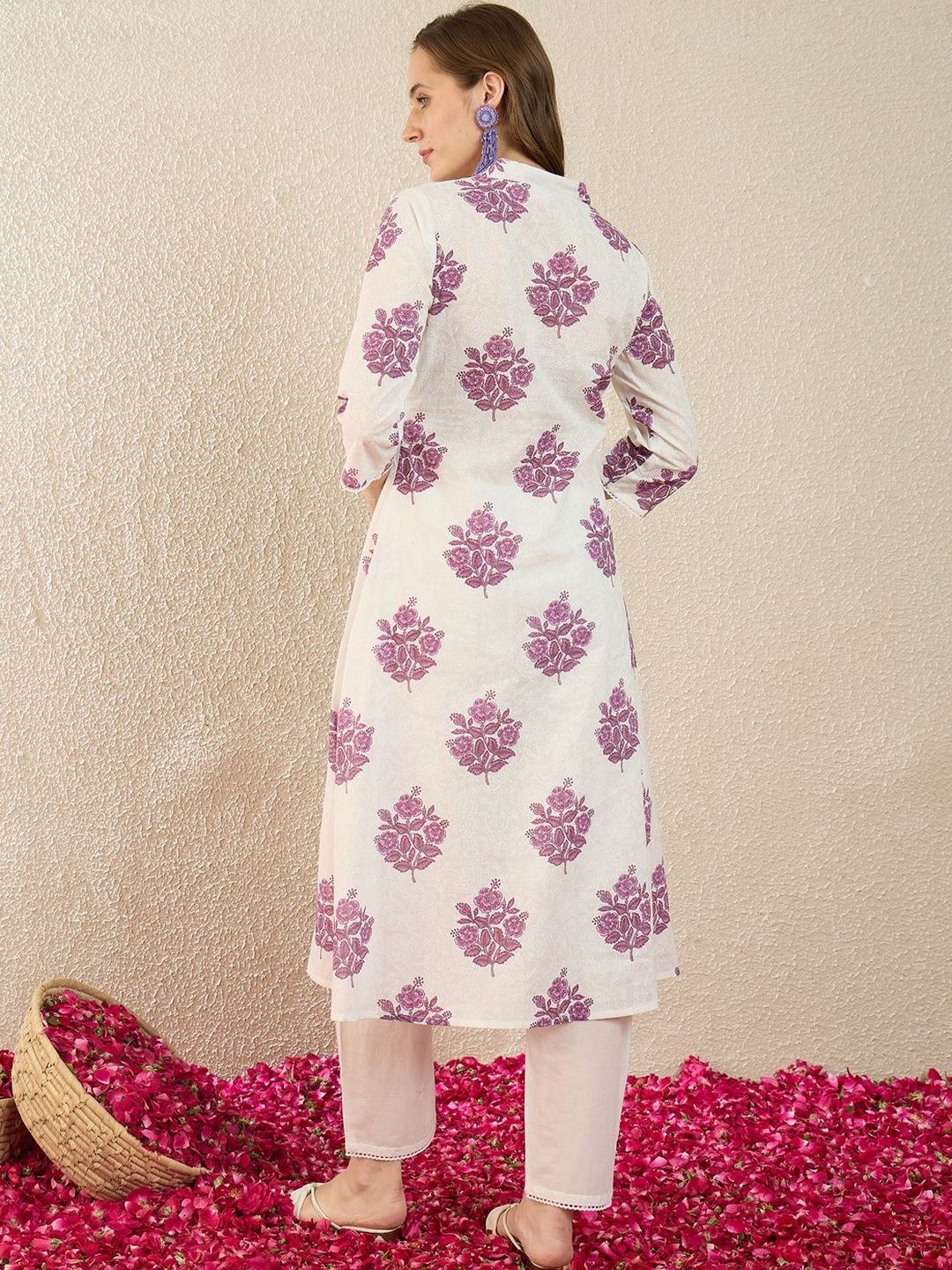 Women Floral Printed Pleated Pure Cotton Kurta with Trousers
