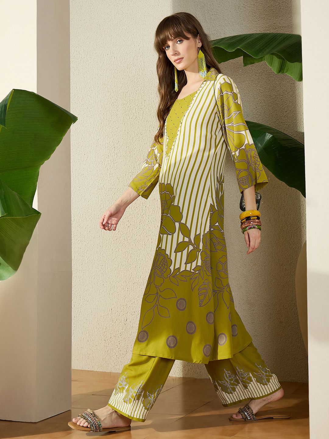 Women Viscose Rayon Printed A-Line Kurta Set