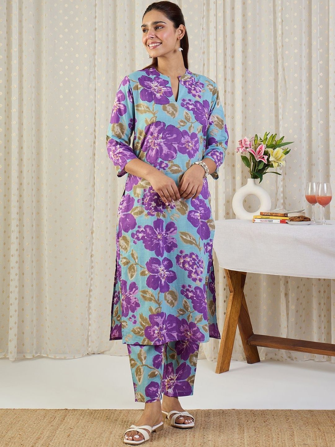 Floral Printed V-Neck Pure Cotton Straight Kurta With Trousers