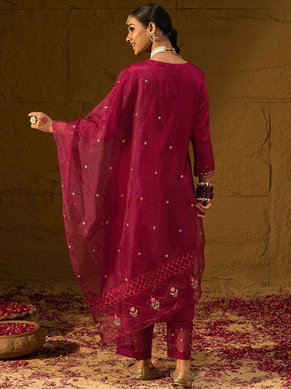 Dhiyona IE Floral Embroidered Straight Thread Work Kurta with Trousers & Dupatta
