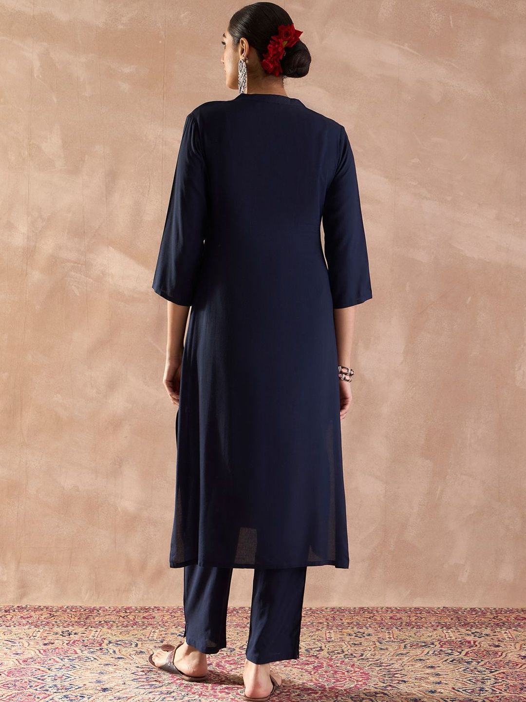 Floral Embroidered Mandarin Collar Thread Work Kurta With Trouser