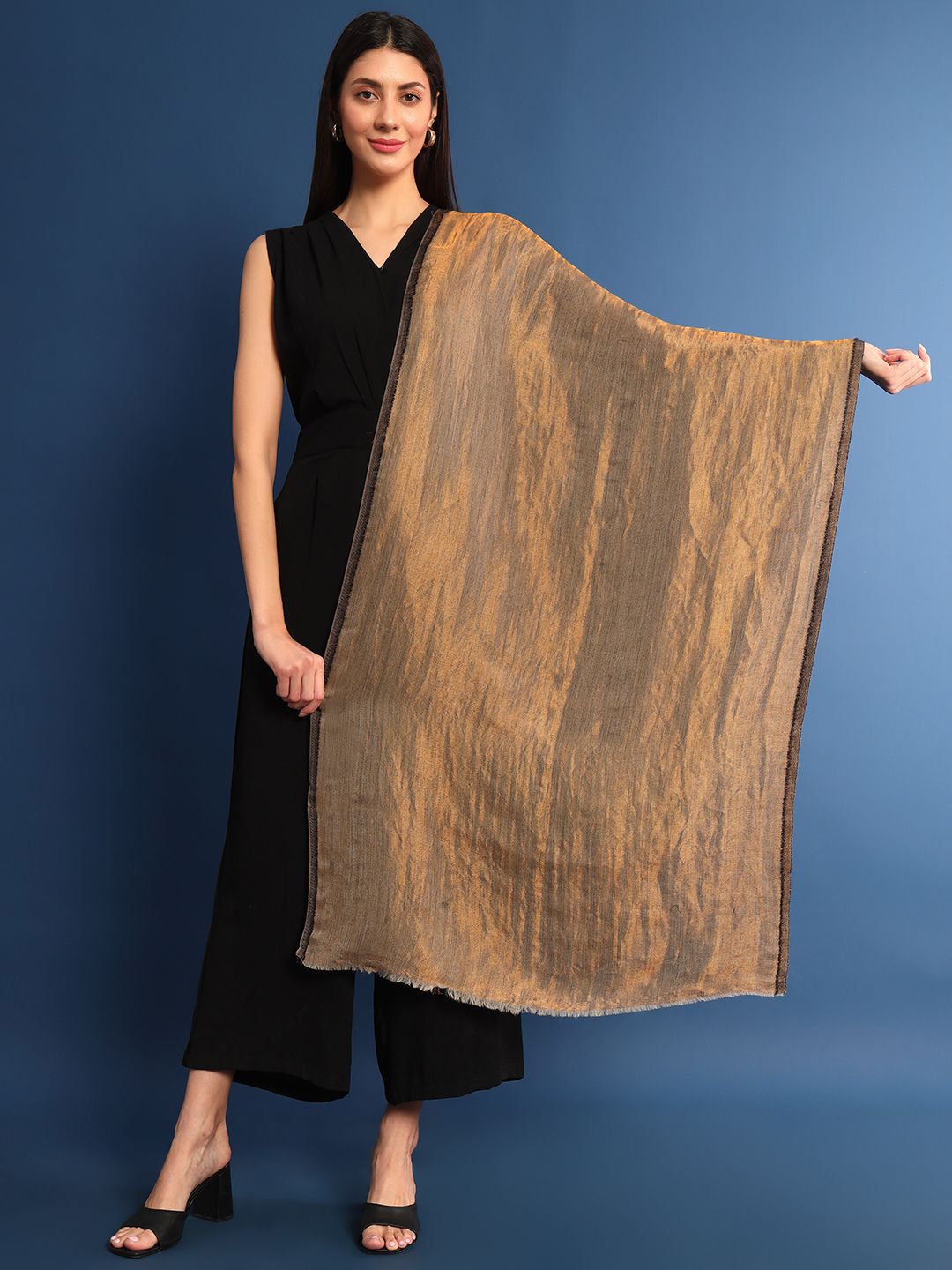 Dhiyona PA Woven Design Woollen Shawl