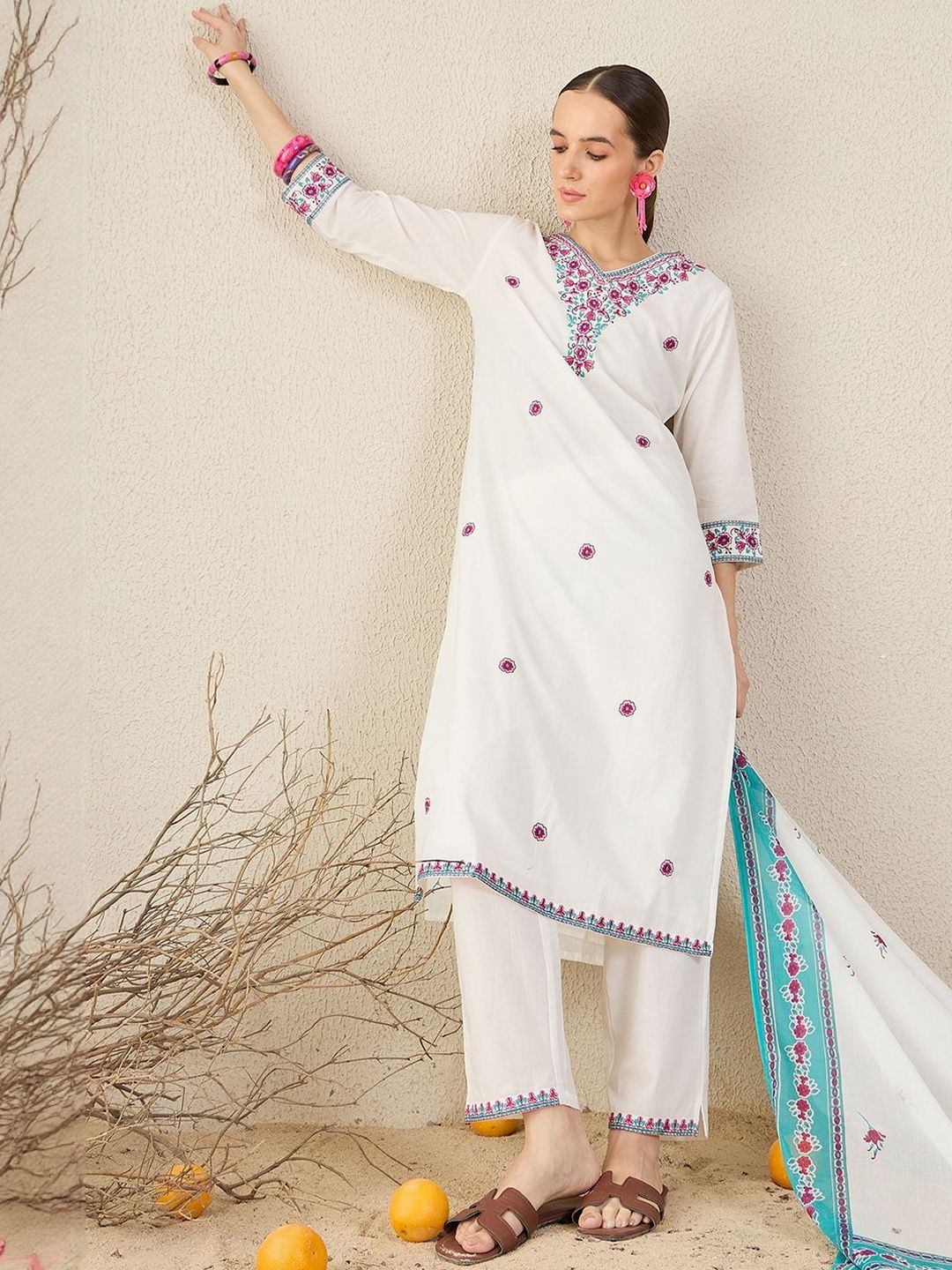 Floral Embroidered Thread Work Pure Cotton V-Neck Kurta With Trouser & Dupatta