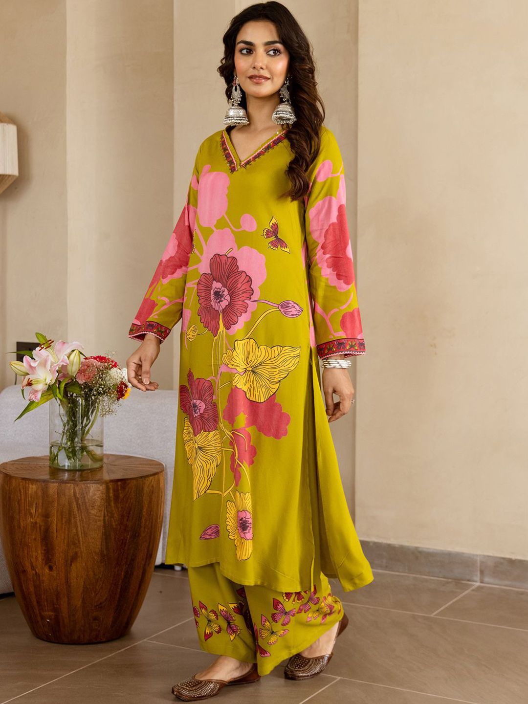 Dhiyona IE Floral Printed V-Neck A-Line Tunic & Palazzo