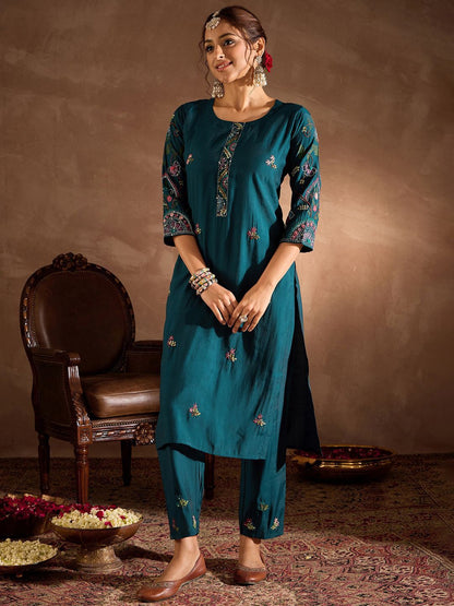Dhiyona IE Floral Embroidered Thread Work Straight Kurta With Trousers & Dupatta
