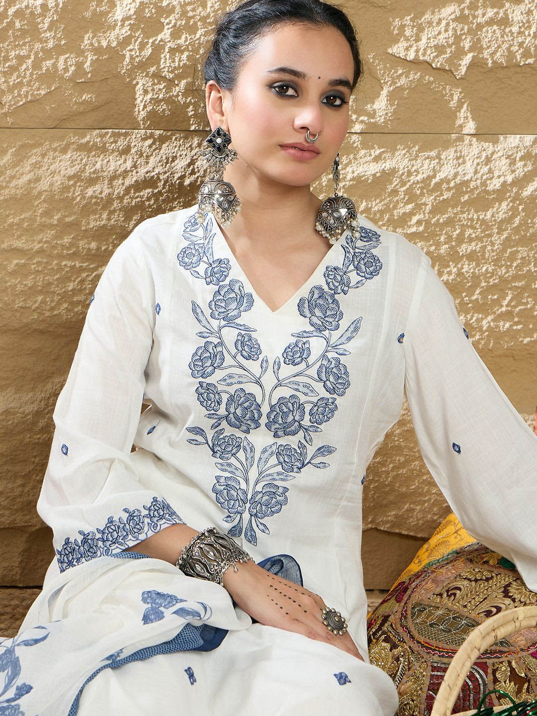 Dhiyona IE Women Floral Embroidered Pure Cotton Kurta with Trousers & Dupatta