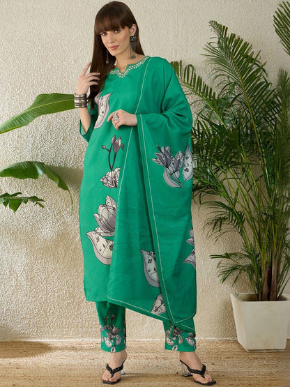 Women Floral Printed Regular Thread Work Kurta with Trousers & With Dupatta