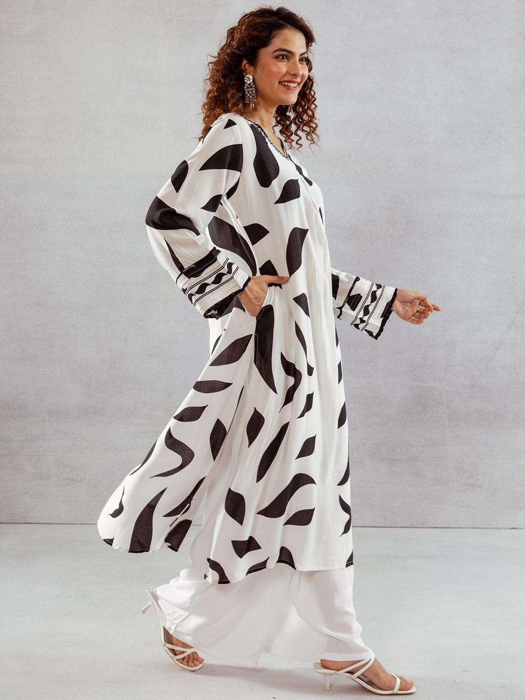 Dhiyona SN Women's Abstract Printed Beads and Stones A-Line Kurta with Palazzos Set