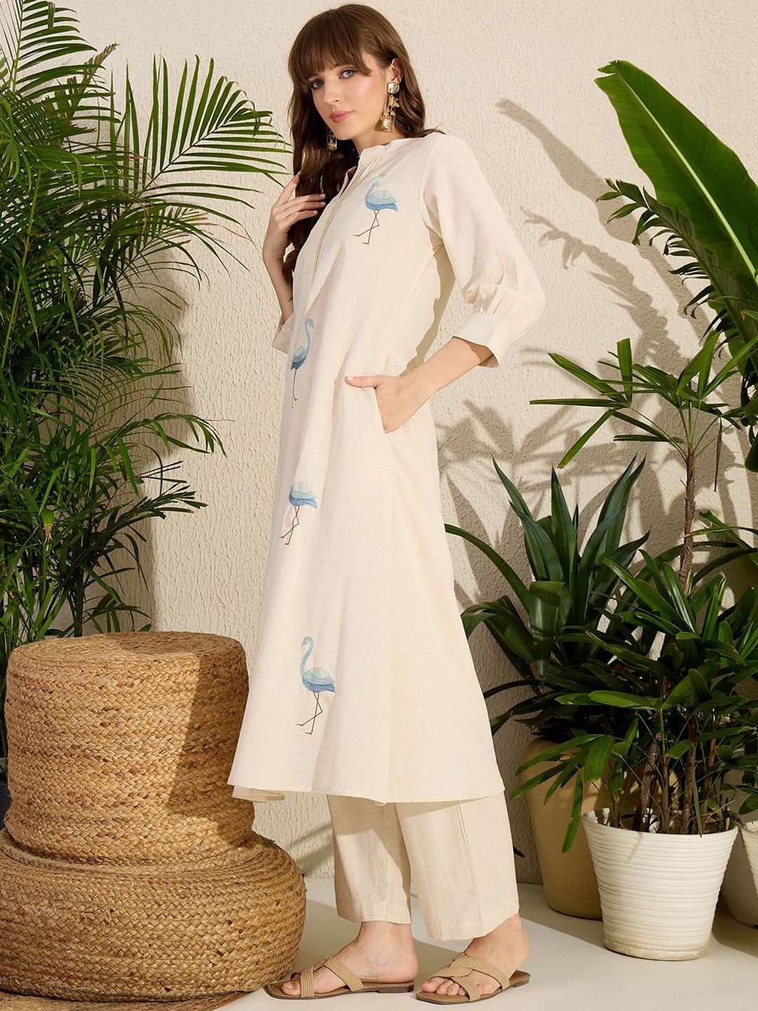 Dhiyona IE Embroidered Mandarin Collar A-Line Pure Cotton Kurta With Pants