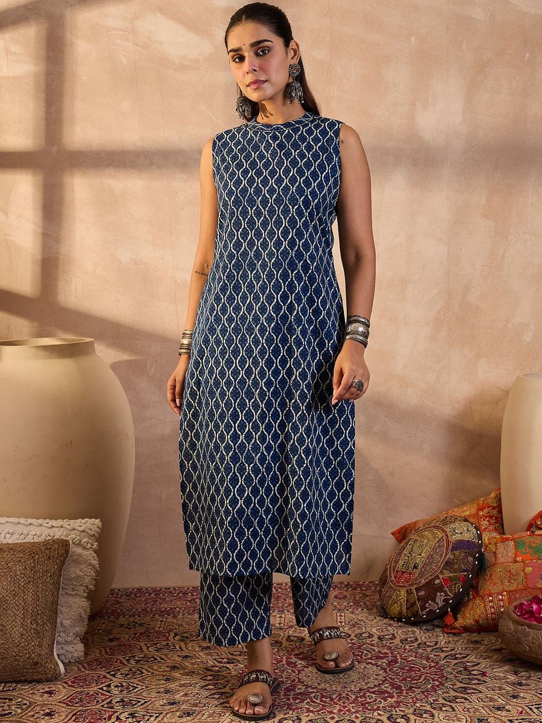 Dhiyona IE Women Geometric Printed Regular Pure Cotton Kurta with Trousers