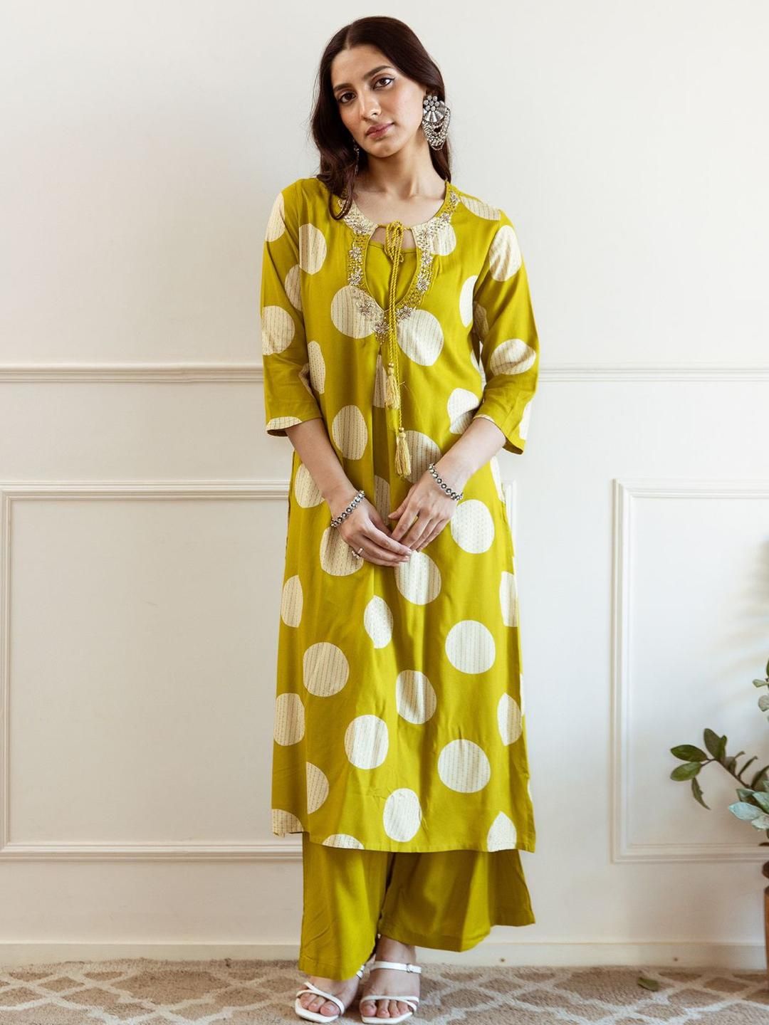 Women Geometric Printed A-Line Kurta with Palazzos