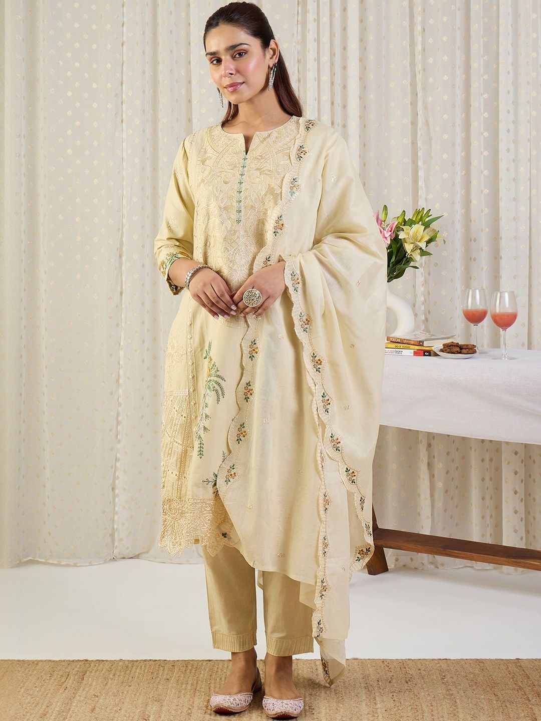 Embroidered Notch Neck Thread Work Pure Cotton Kurta With Trousers & Dupatta
