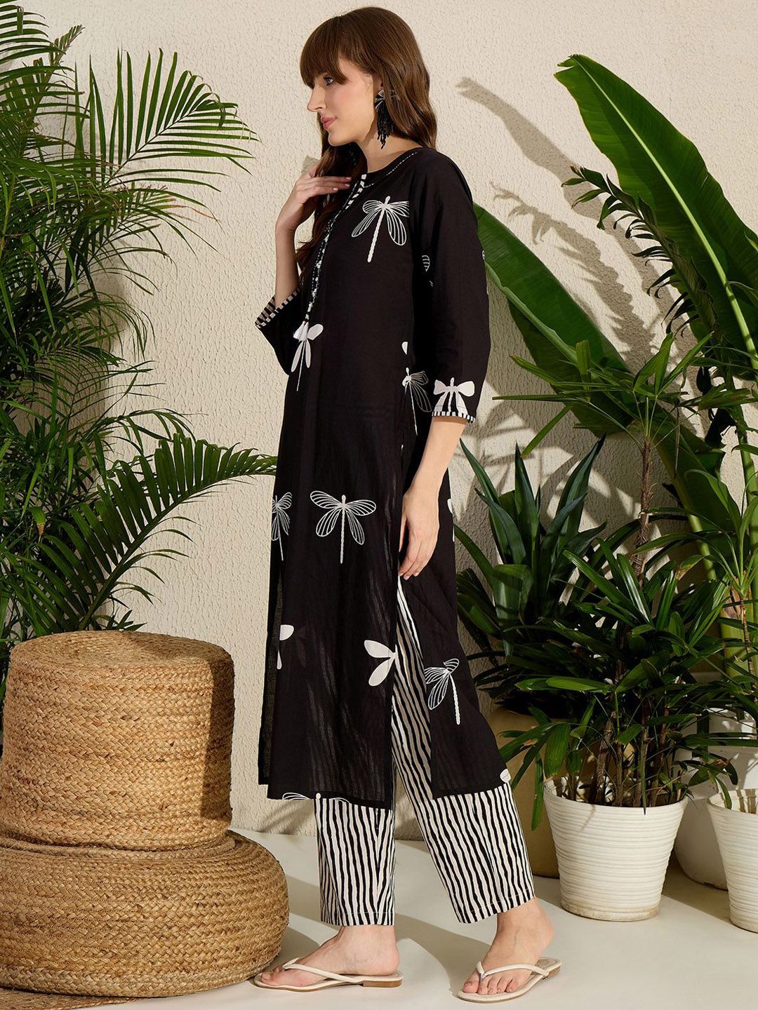 Dhiyona IE Women Straight Kurta With Pants Co-Ords