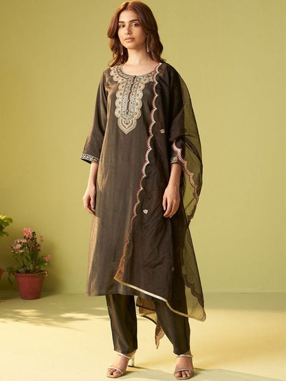 Women Ethnic Motifs Embroidered Regular Thread Work Liva Kurta with Trousers & With Dupatta