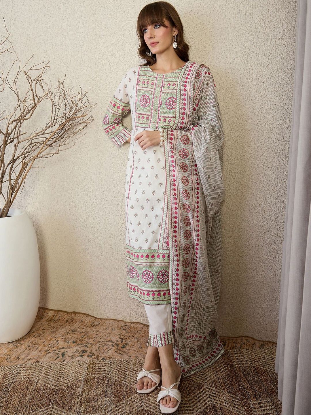 Women Ethnic Motifs Printed Cotton Kurta with Trousers & Dupatta