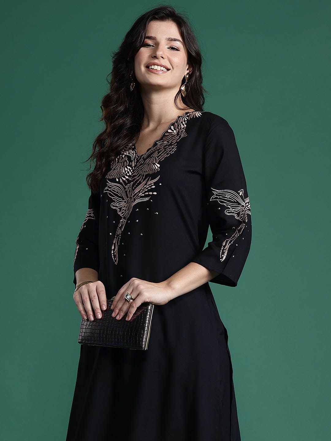 Dhiyona IE Embroidered Three-Quarter Sleeves A-Line Tunic With Palazzo