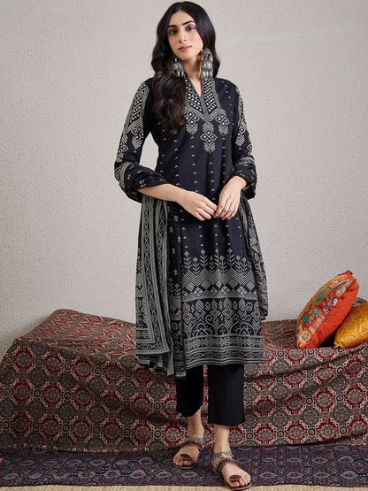 Women Bandhani Printed Cotton Kurta with Trousers & Dupatta