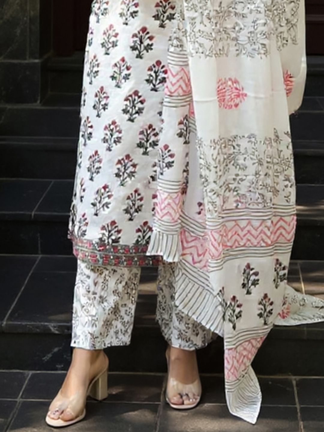 Women Ethnic Motifs Printed Regular Pure Cotton Kurta & Trousers With Dupatta