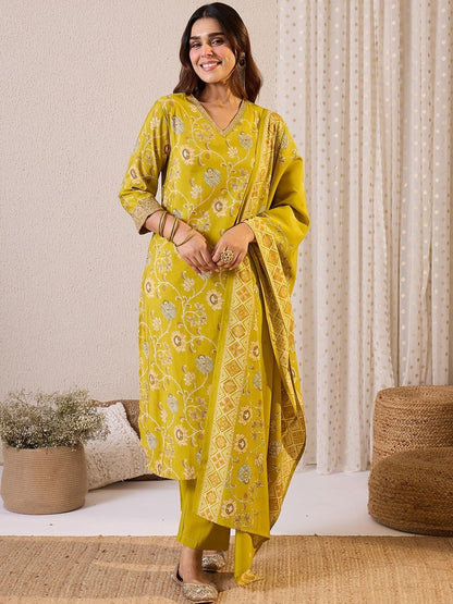 Women Floral Printed Kurta with Trousers & Dupatta