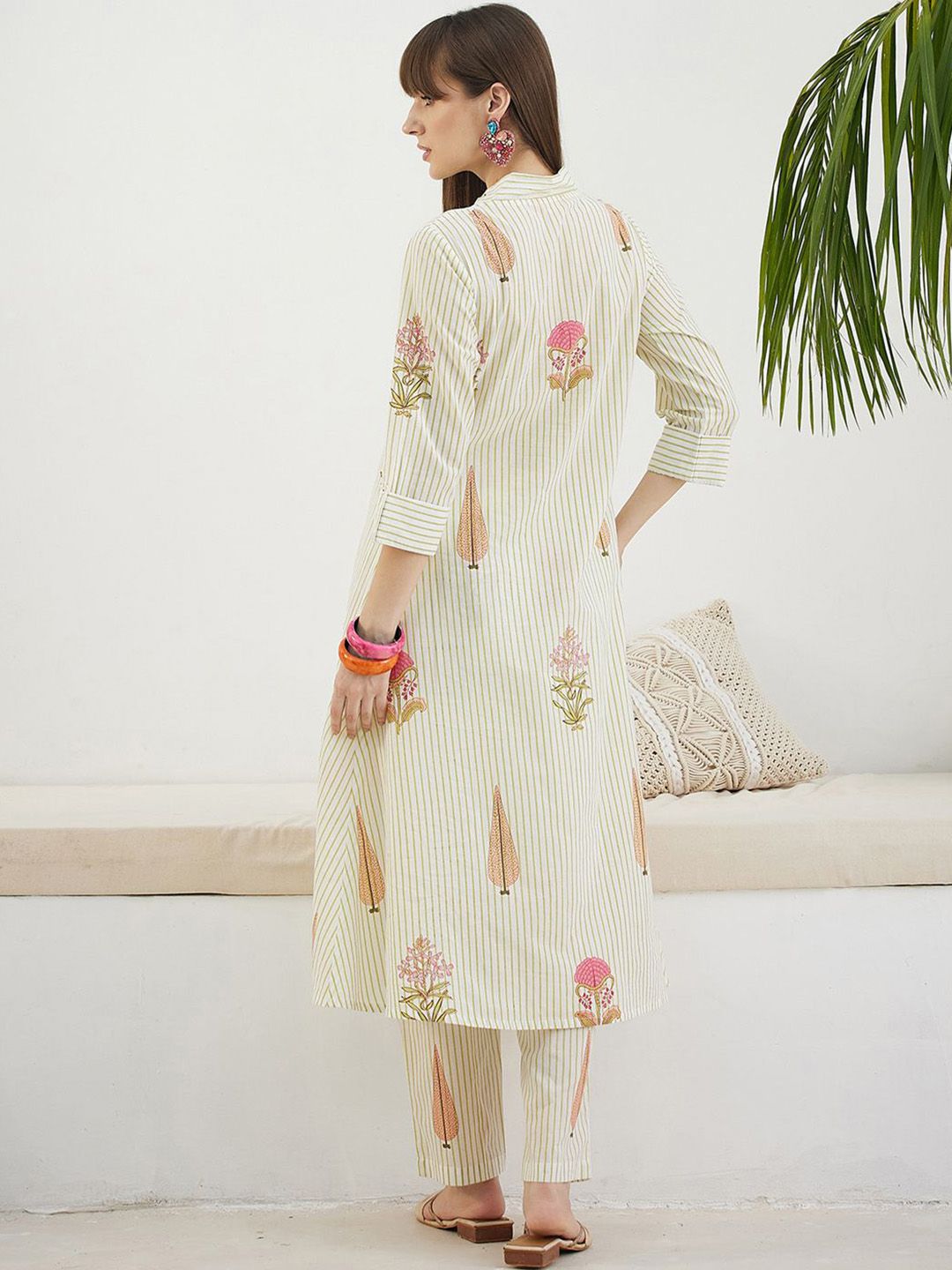 Dhiyona IE Floral Printed Pure Cotton V-Neck Tunic With Trousers