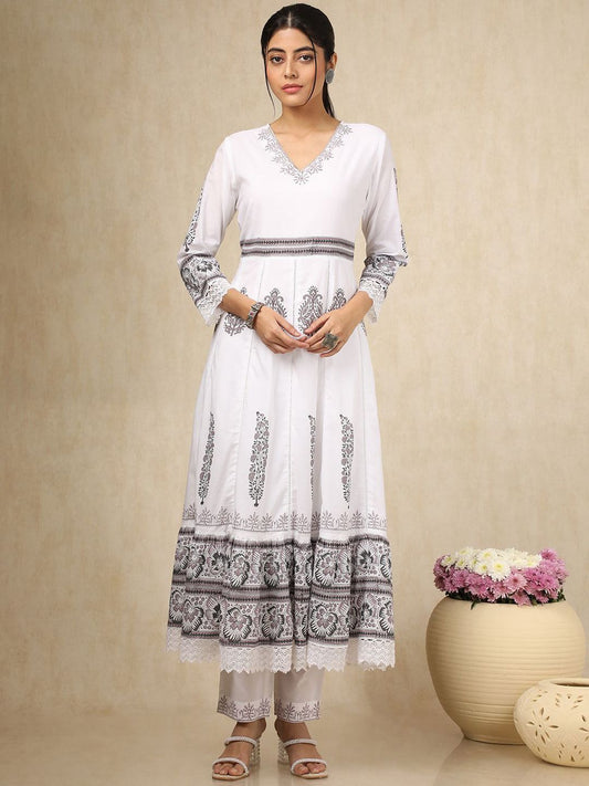 Dhiyona SO Women's Paisley Printed Sequinned V-Neck Anarkali Kurta With Trousers & Dupatta