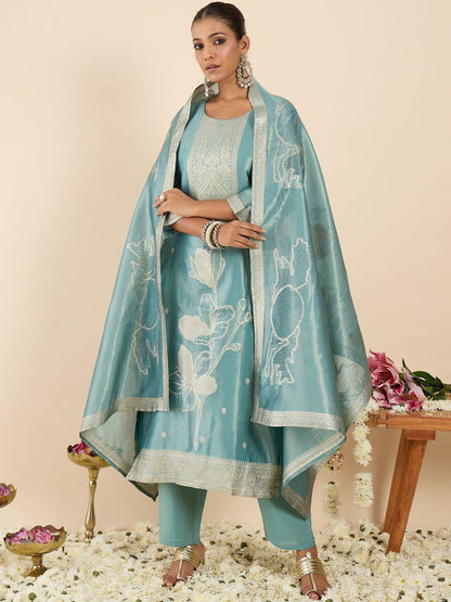 Women Regular Kurta with Trousers & With Dupatta
