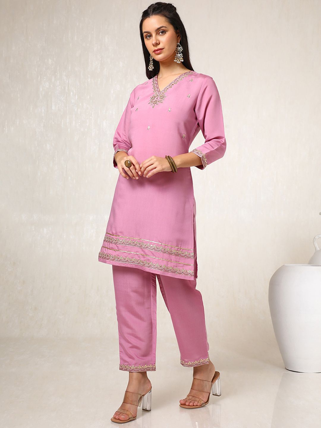 Dhiyona SO Women's Ethnic Motifs Embroidered Gotta Patti Straight Kurta with Trousers