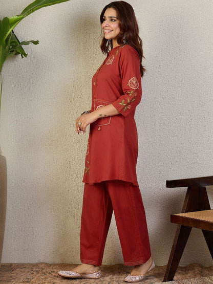 Floral Embroidered Mandarin Collar Thread Work Pure Cotton Kurta With Trousers