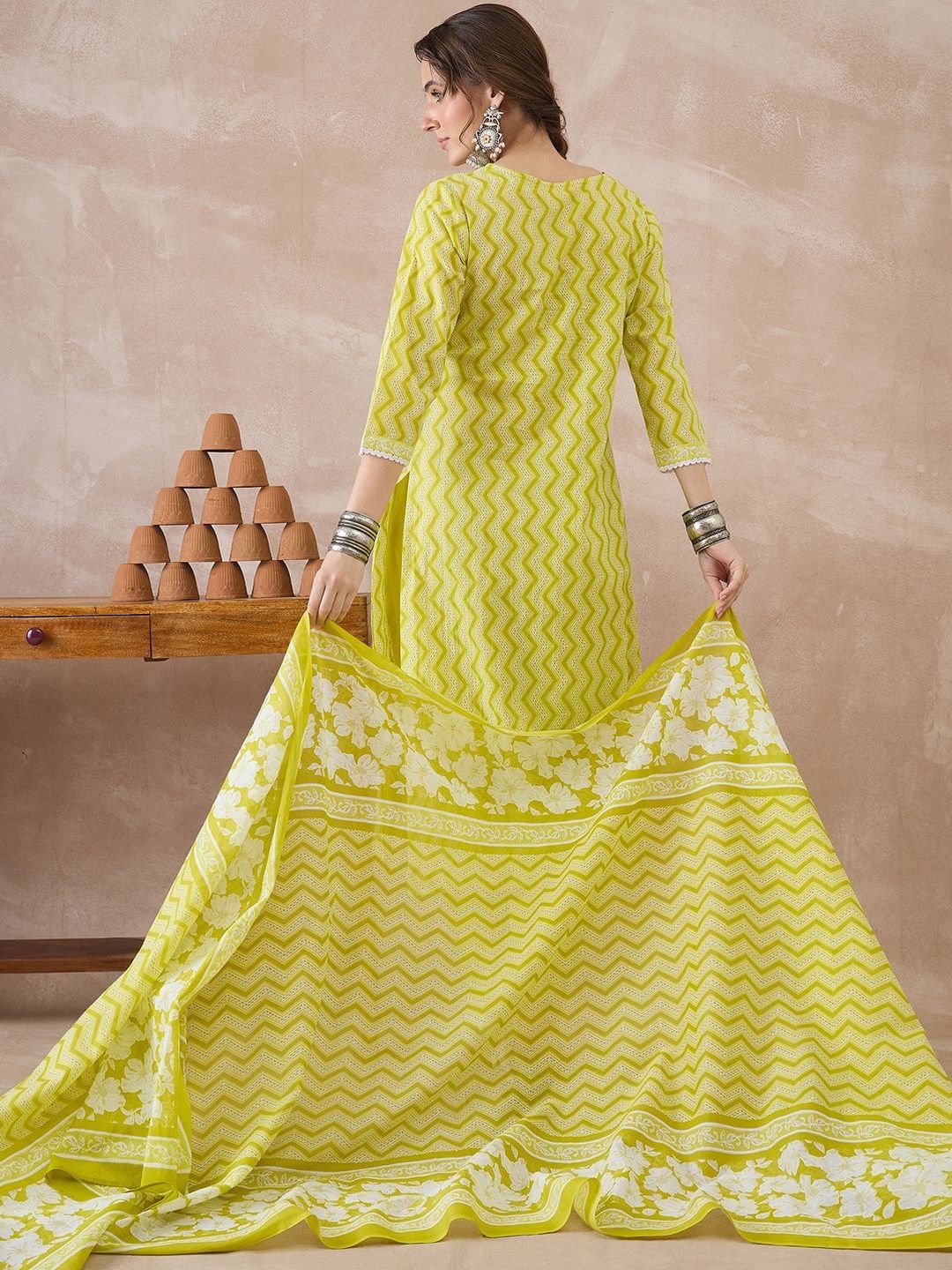 Women Printed Regular Pure Cotton Kurta with Trousers & With Dupatta