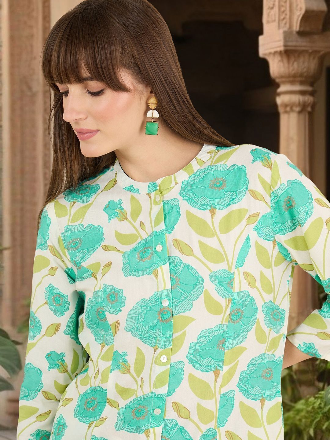 Dhiyona IE Women Floral Printed Regular Kurta with Trousers