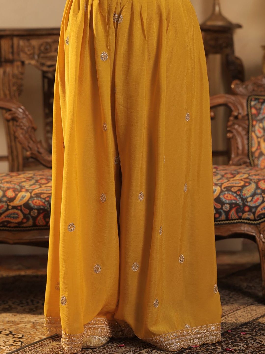 Women Ethnic Motifs Embroidered Regular Sequinned Kurta Set With Dupatta