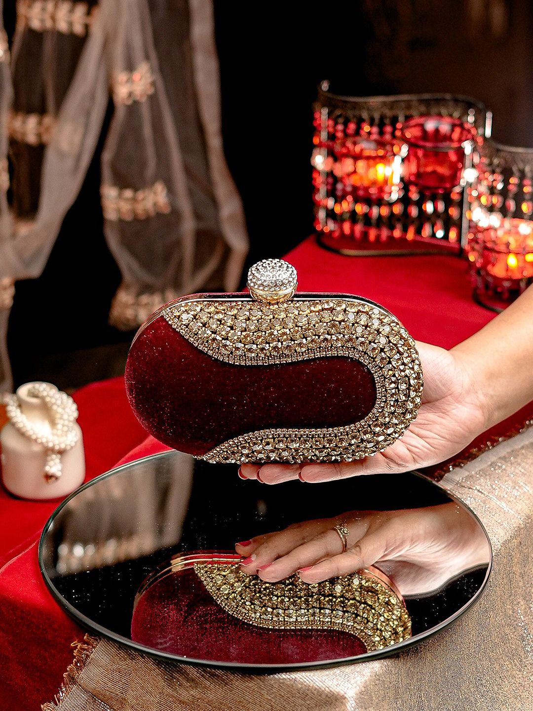 Dhiyona NR Embroidered Box Clutch