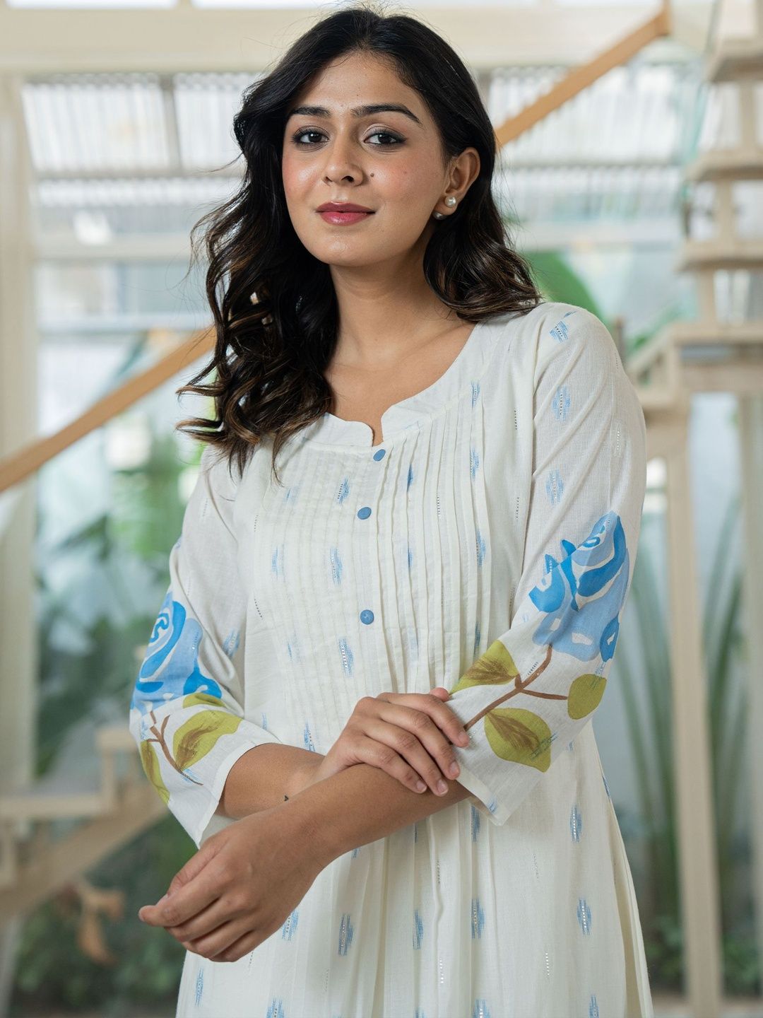 Dhiyona IE Floral Printed Round Neck Straight Panelled Pure Cotton Kurta With Trouser