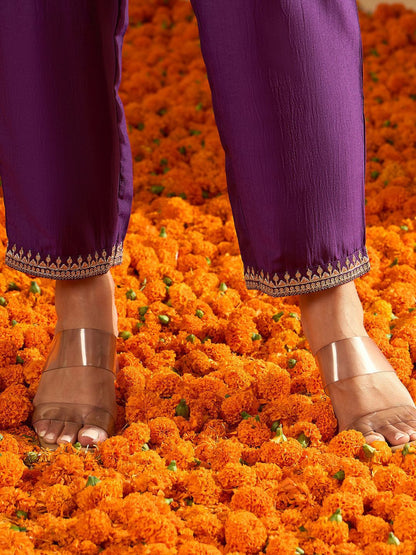 Ethnic Motifs Printed Straight Sequinned Kurta with Trousers & Dupatta