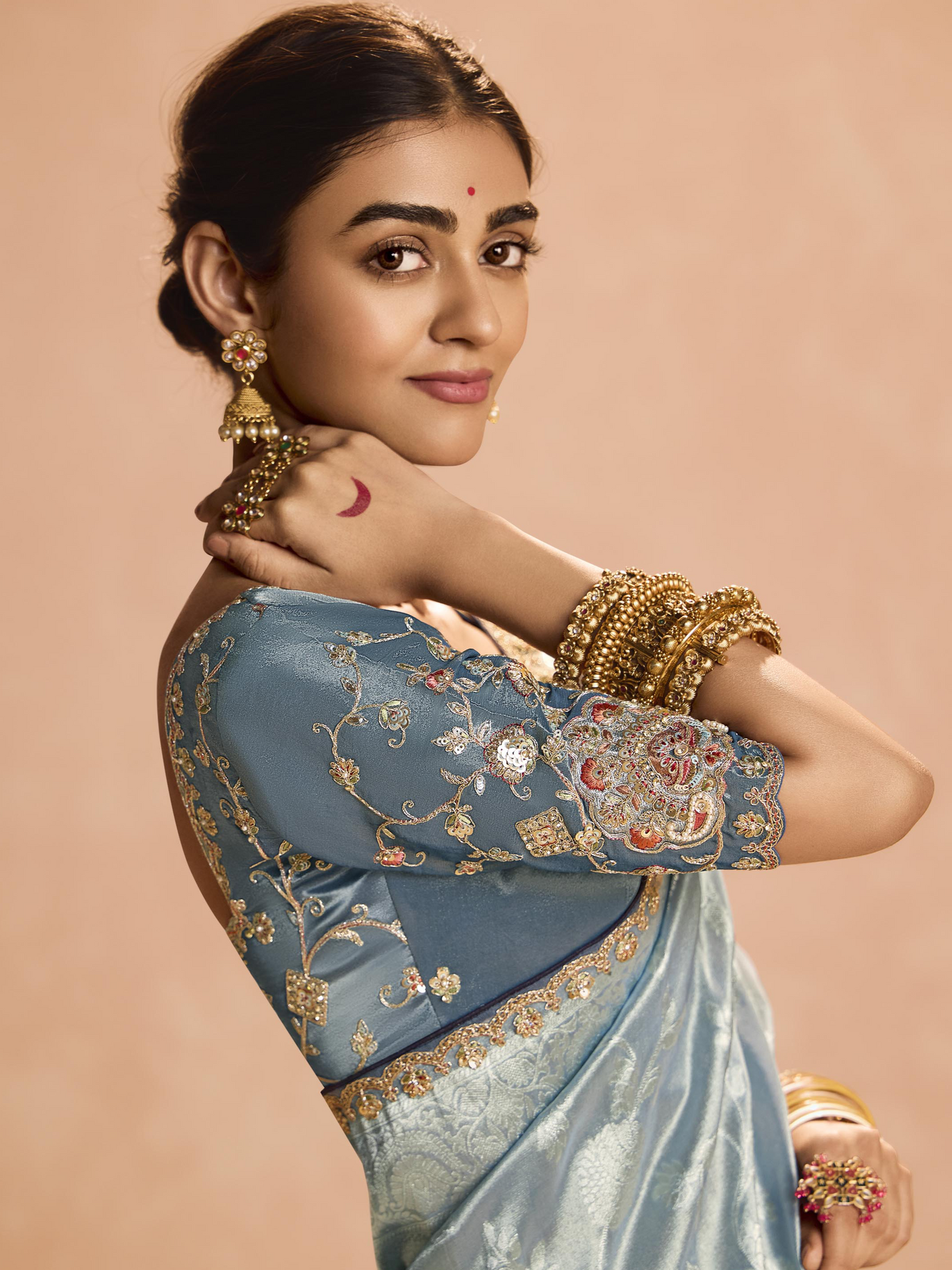 Dhiyona KM Women Elegant Grey Kanjivaram Silk Saree With Embroidered Blouse