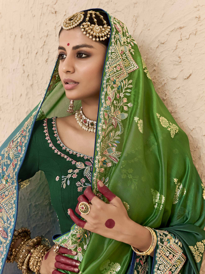 Dhiyona KM Women Shaded Green & Yellow Tussar Silk Saree