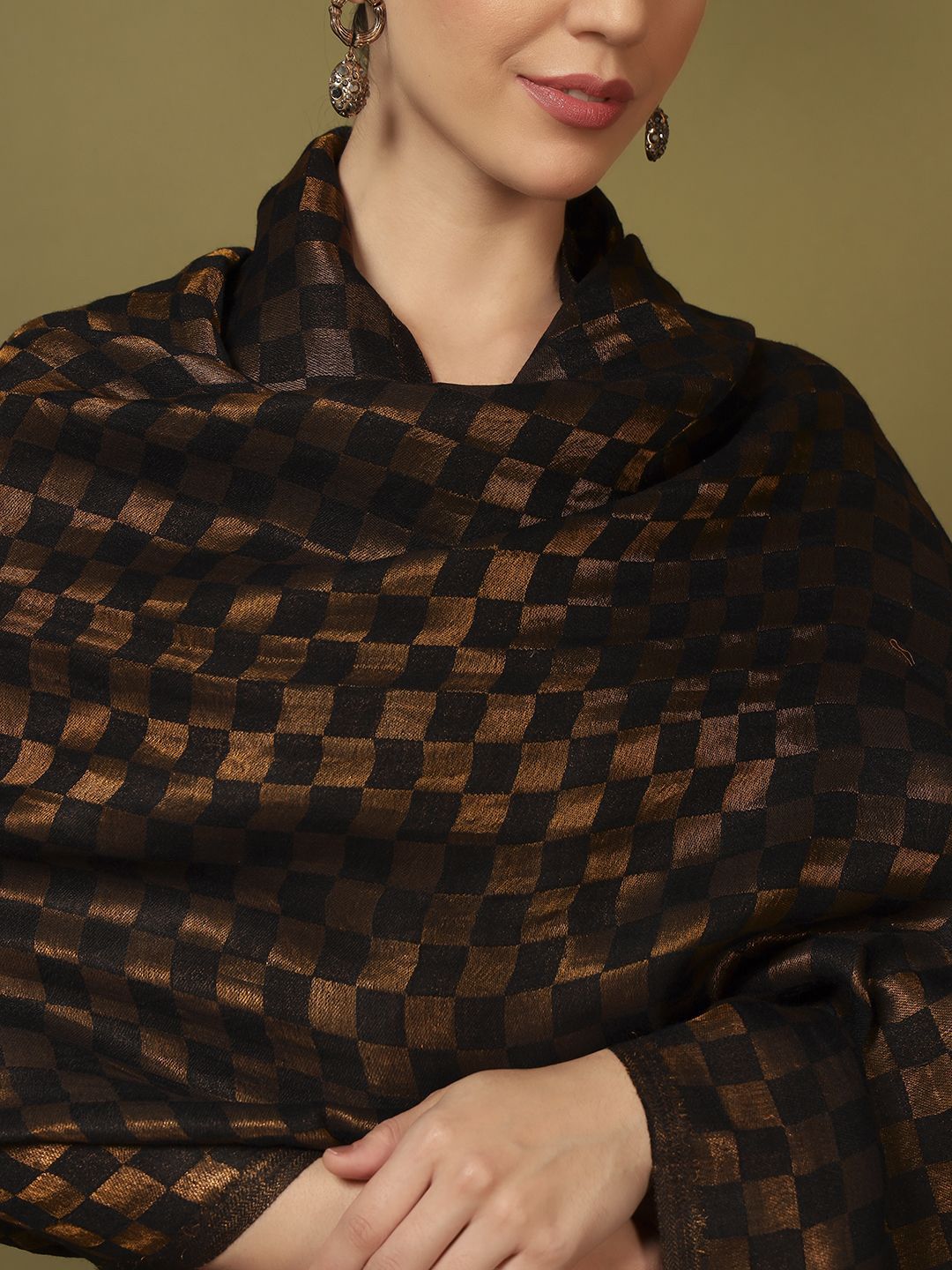 Dhiyona PA Checked Woven Design Shawl