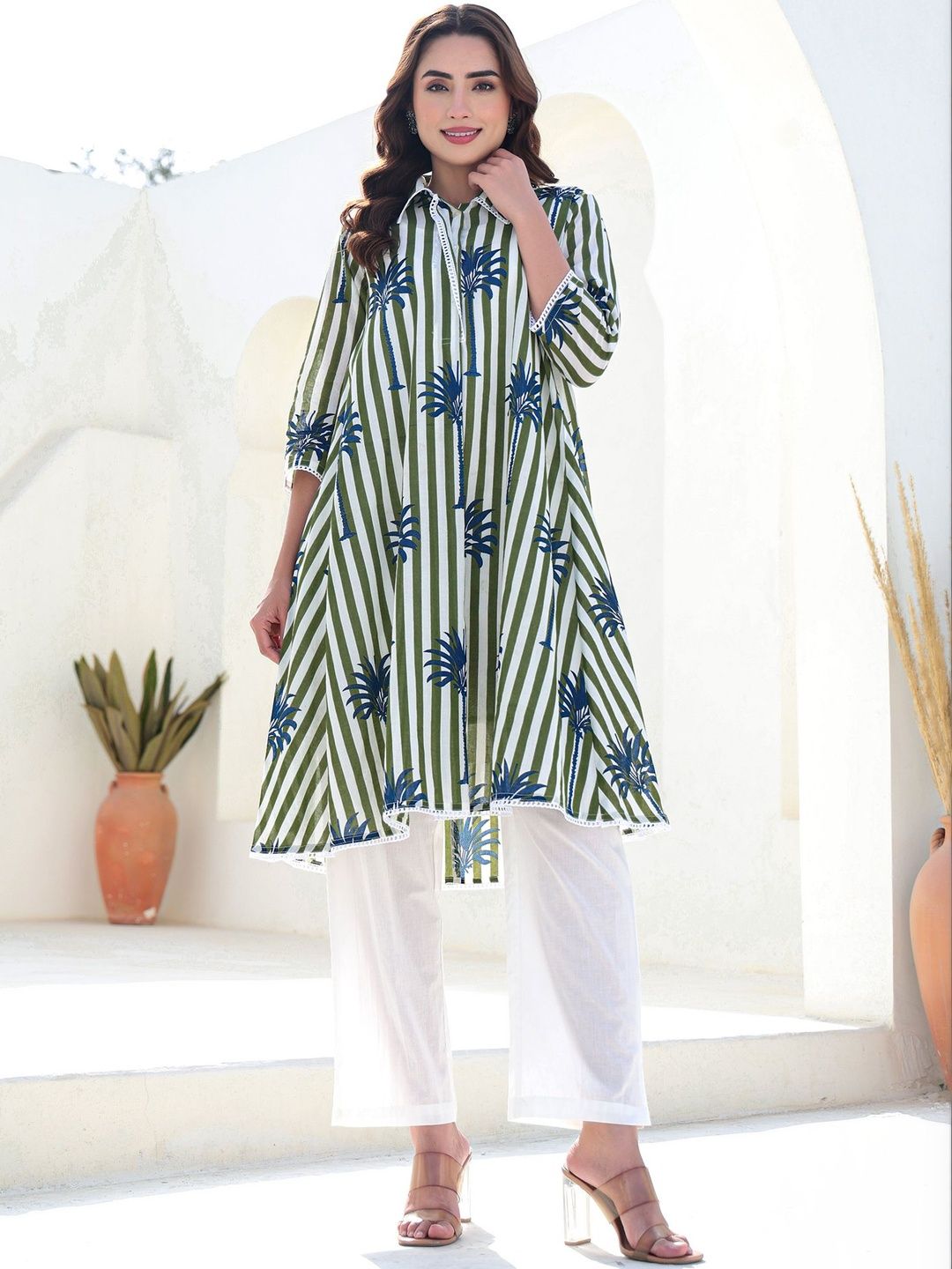 Women Printed Regular Pure Cotton Kurta with Trousers