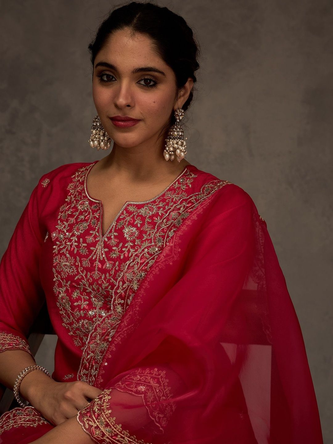 Women Ethnic Motifs Embroidered Regular Thread Work Liva Kurta with Trousers & With Dupatta