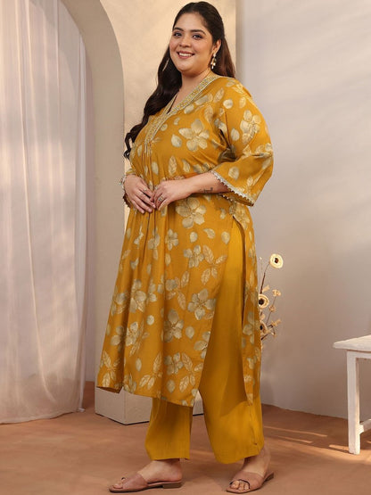 Dhiyona Women's Plus Size Floral Printed Pleated Kurta with Trousers & Dupatta
