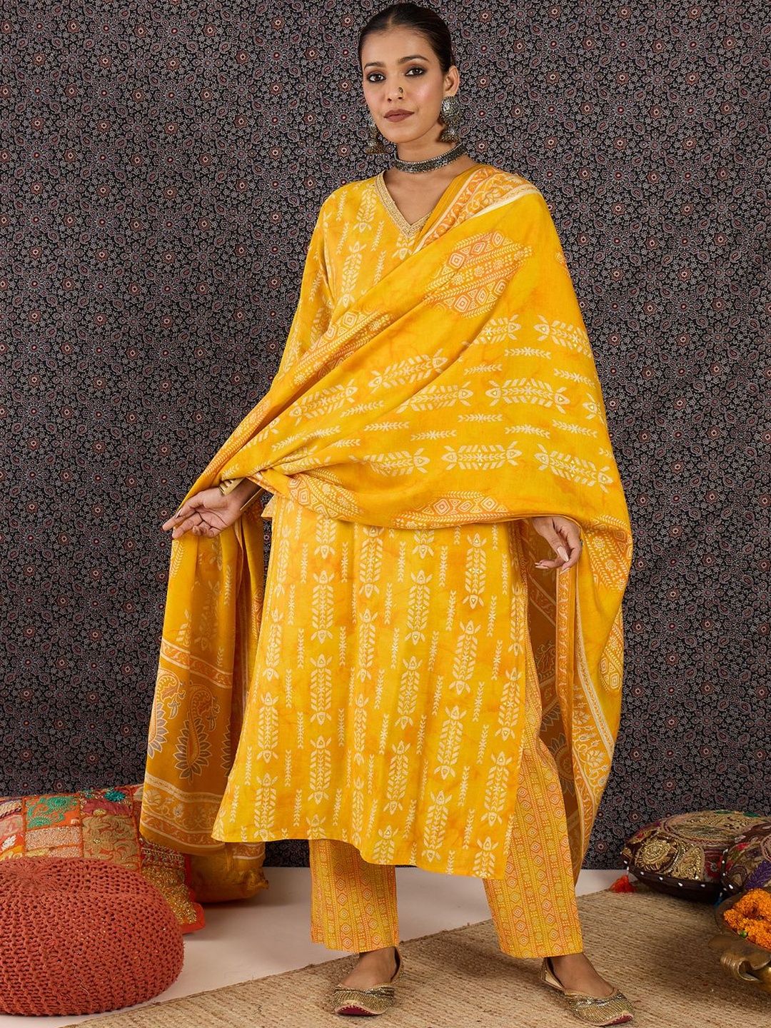 Women Ethnic Motifs Printed Regular Chanderi Silk Kurta with Trousers & With Dupatta