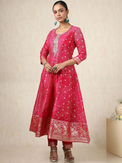 Dhiyona SO Women's Bandhani Printed Thread Work A-Line Kurta With Trousers And Dupatta