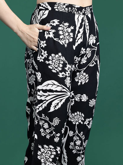 Dhiyona IE Floral Printed Three-Quarter Sleeves Tunic With Trouser